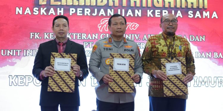 Polda Jatim Tandatangani Perjanjian Kerja Sama dengan FKG Unair dan PT. PLN (Persero)