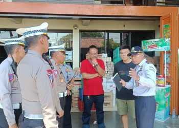 Kabid Humas Polda Jabar : Polisi Melaksanakan Sosialisasi Tertib Berlalu Lintas