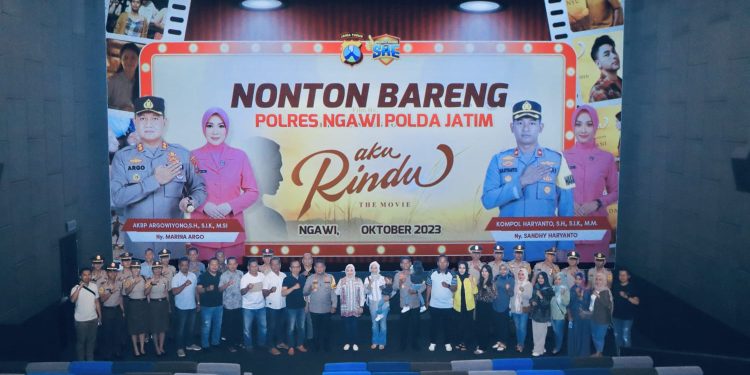 Polres Ngawi Jalin Silaturahmi Dengan Nobar ‘Aku Rindu’