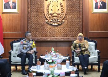 Kunjungi Gubernur Jawa Timur, Kapolda Jatim Siap Bersinergi Dukung Program Pemprov