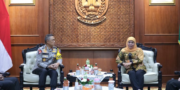 Kunjungi Gubernur Jawa Timur, Kapolda Jatim Siap Bersinergi Dukung Program Pemprov