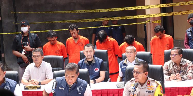 Bareskrim Bongkar Peredaran Gelap Narkoba Modus Keripik Pisang