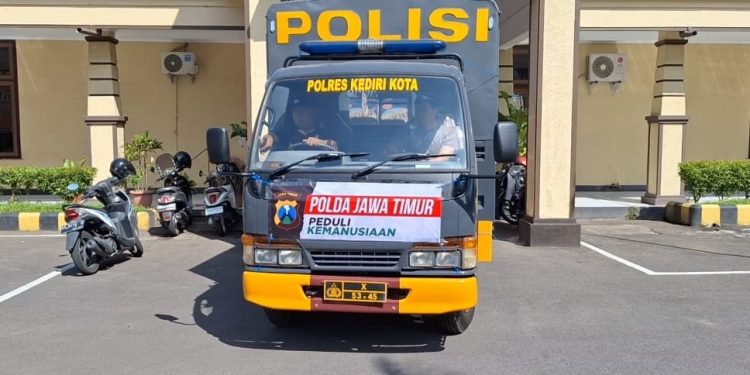 Polres Kediri Kota Kirim Bantuan Kemanusiaan Untuk Gaza Palestina