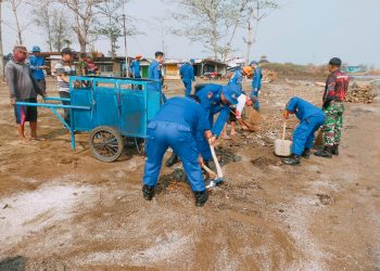 Memperingati HUT ke – 73 Polairud, Sat Polairud Polres Batang Gelar Aksi Peduli Lingkungan