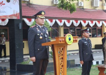 Kapolres Kendal Pimpin Upacara Hari Pahlawan ke-78 tahun 2023 di Halaman Mapolres Kendal