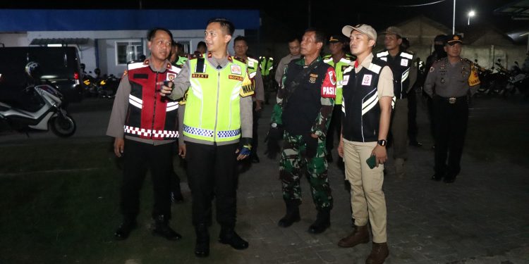 Kabid Humas Polda Jabar : Jaga Kondusifitas Wilayah, Polisi Gelar KRYD Bersama Tiga Pilar