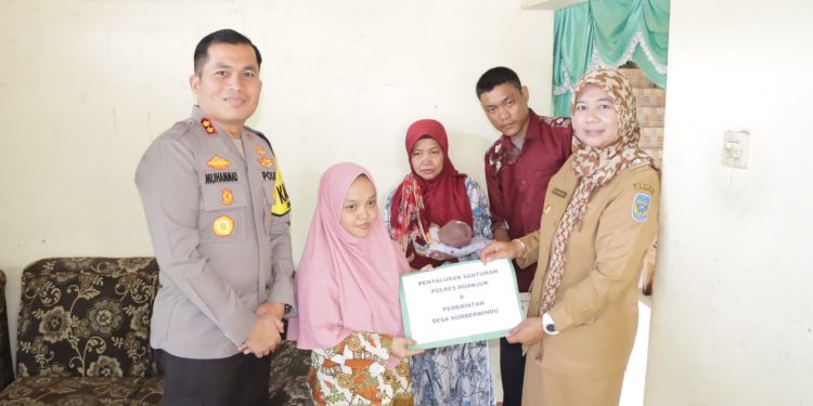 Polres Nganjuk Santuni dan Bantu Memfasilitasi Pengobatan Balita Pembengkakan Jantung