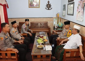 Sinergitas Wujudkan Pemilu Damai Kapolres Tulungagung Silaturahmi ke Ketua MUI