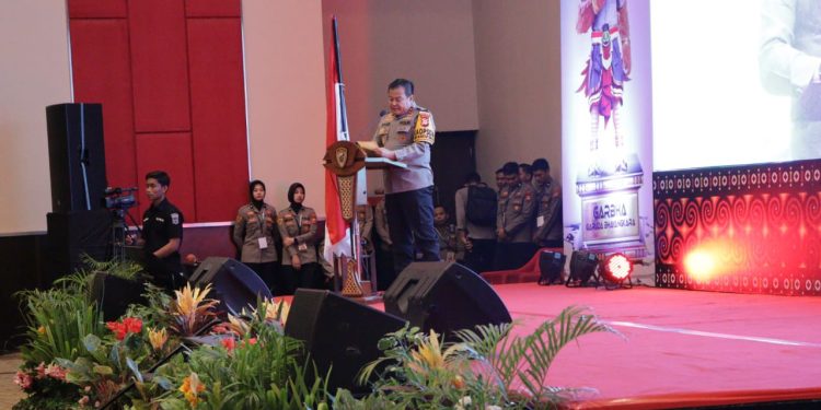 Buka Pelaksanaan Rakorbin SDM dan PNS Polri TA. 2023 Polda Sulsel, Ini Harapan Kapolda Sulsel