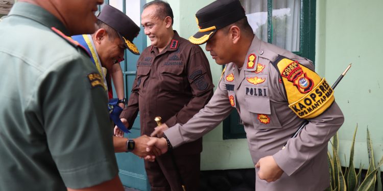 Kapolres Gowa Hadiri Kunjungan Kerja Danrem 141/Toddopuli