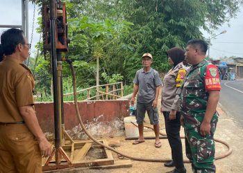 *Kabid Humas Polda Jabar : Cipta Kondisi Operasi Mantap Brata, Polisi Silaturahmi Kepada Warga Desa Mekarjadi*