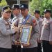 Kapolres Nganjuk Apresiasi Prestasi 23 Anggota Polri dengan Piagam Penghargaan