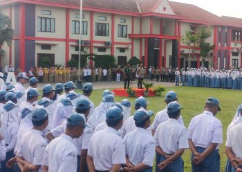 Kolaborasi Kapolres dan Dandim 0805 Gelar Binluh di SMA 2 Ngawi