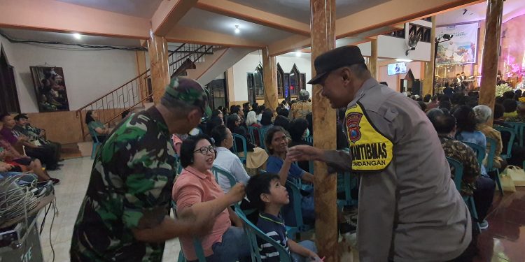Amankan Ibadah Perayaan Natal, Polres Kediri Kota Terjunkan Personel Pengamanan