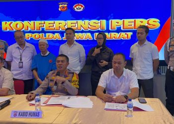 POLDA JABAR GELAR KONFERENSI PERS TERKAIT TINDAK PIDANA PEMBUNUHAN IBU DAN ANAK DI SUBANG