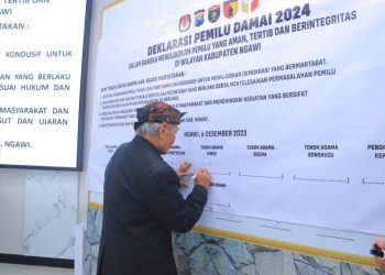 Tokoh Lintas Agama Tanda Tangani Deklarasi Pemilu Damai 2024 di Polres Ngawi
