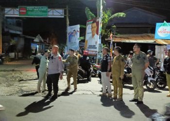 Ciptakan kondisi aman dan kondusif TRIPIKA Kec. Somba Opu laksanakan cipkon melalui patroli malam.