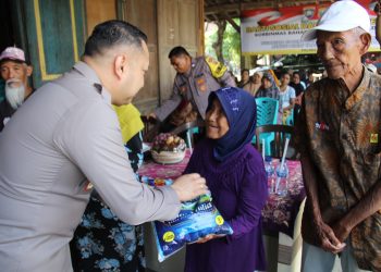 Wujudkan Pemilu Damai, Polres Kediri Kota Gelar Kegiatan Bhakti Sosial dan Bhakti Kesehatan