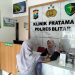 Polres Blitar Gelar Bakti Sosial dan Bakti Kesehatan di Klinik Pratama