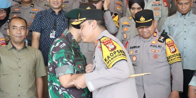 Kunjungan Silaturahmi Kapolres Gowa dan Wakapolres Gowa Ke Divisi 3/Kostrad Pakkatto