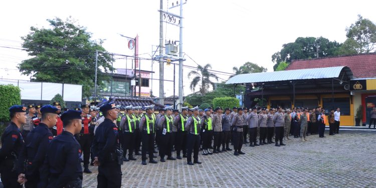 Polres Blitar Kota Amankan Kunjungan Capres Prabowo di Kota Blitar