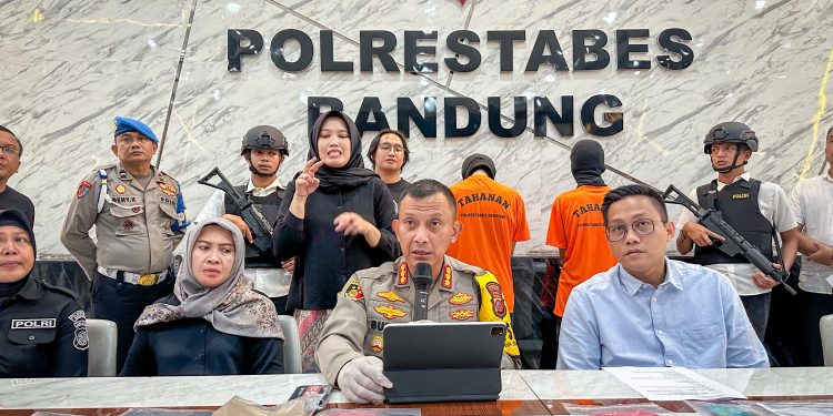 Kabid Humas Polda Jabar : Polisi tangkap Dua Pria Ini Perkosa dan Jual Anak Dibawah Umur