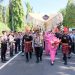 Irjen Pol.Andi Rian , Tiba Di Polda Sulsel Di Sambut Budaya Anngaru dan Tarian Paduppa Polwan Polrestabes Makassar