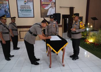 Kapolres Blitar Kota Pimpin Sertijab Wakapolres dan Kapolsek Kepanjenkidul