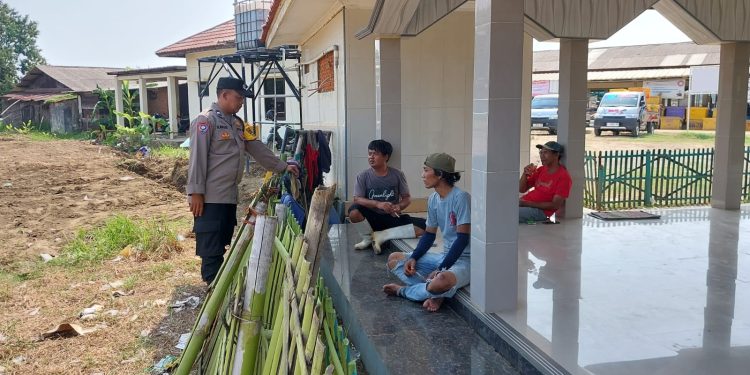 Kabid Humas Polda Jabar : Polisi  Sambangi Warga Dalam Rangka Cooling System Menjelang Pemilu 2024