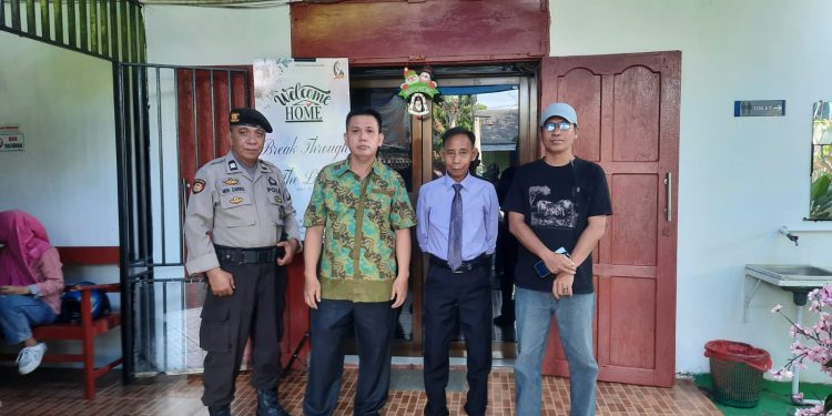 Polres Bulukumba Beri Pengamanan Ekstra Di 3 Gereja Dan Gedung PKK Jelang Natal.