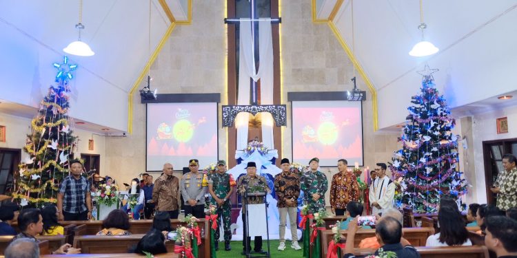 Pastikan Keamanan Perayaan Natal, Forkopimda Kota Blitar Pantau Gereja