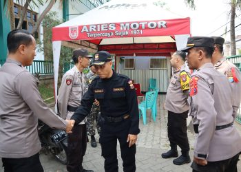Kunjungi Pospam dan Posyan Operasi Lilin Semeru, Kapolres Kediri Kota Memotivasi Personel Agar Tetap Semangat dan Siaga