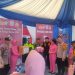 Kunjungi Pos Pengamanan Nataru, Kapolres Gowa di Dampingi Ketua Bhayangkari Cabang Gowa Serahkan Bingkisan