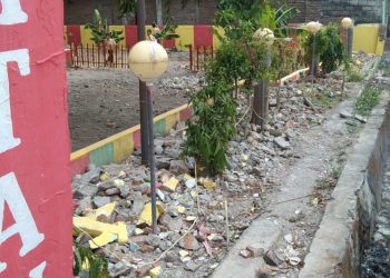 Gegara Ulah Kontraktor, Pagar UPT SDN 12 Binamu Balangloe Balang Dirobohkan Tanpa Dikerja Kembali