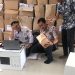 Bawaslu Jeneponto Melakukan Pengawasan Melekat Pada Proses Packing Logistik Pemilu 2024