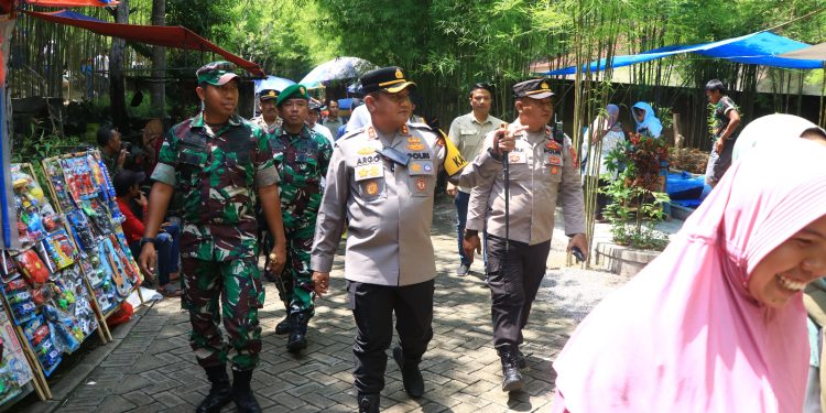 Pastikan Awal Tahun Baru 2024 Berjalan Aman, Kapolres Ngawi Cek langsung Tempat Hiburan