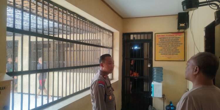 Wakapolres Cek Ruangan Dan Anggota Polres Ngawi