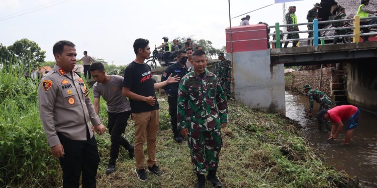 Patroli Gabungan TNI-Polri: Menjaga Kondusifitas dan Ketertiban di Wilayah Batang