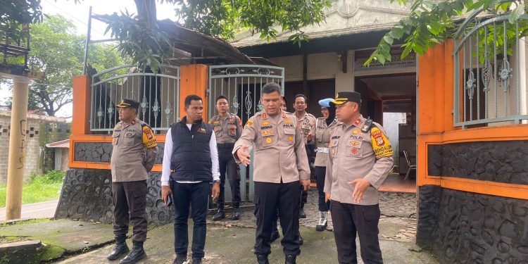 Kapolres Gowa Kunjungi dan Tinjau Gudang Logistik KPU, Kantor KPU Serta Bawaslu