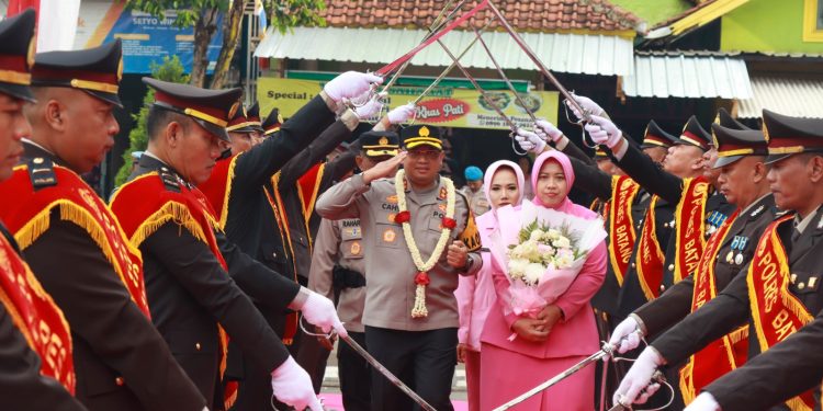 AKBP Nur Cahyo Ari Prasetyo Resmi Jabat Kapolres Batang