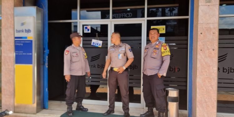 Kabid Humas Polda Jabar : Beri Rasa Aman, Polisi Sambangi Objek Vital Perbankan