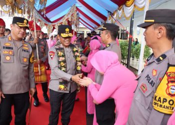 Tiba di Mako Polres Gowa, Kapolda Sulsel Beserta Rombongan Disambut Angngaru dan Tari Paduppa