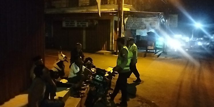 Jaga Ngawi Tetap Kondusif, Polsek Kendal Gencar Patroli Mobiling