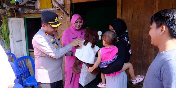 Dukung Pemerintah Atasi Stunting, Polres Ngawi Salurkan Bantuan Makanan Bergizi