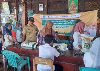 Pemdes Pelem Salurkan Bantuan Pangan Pada 651 KPM, Kades Berharap Bisa Ringankan Kebutuhan