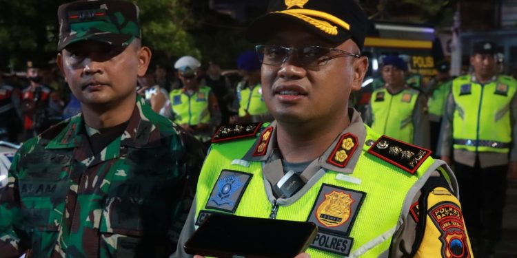 Ratusan Aparat Gabungan di Batang Gelar Patroli Skala Besar Jaga Kamtibmas Kondusif Jelang Pemungutan Suara