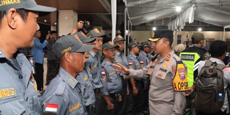 Bersama Forkopimda Kapolres Kediri Kota Tinjau Kesiapan TPS