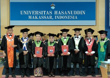 *PENGUKUHAN DAN PENERIMAAN SEBAGAI ANGGOTA DEWAN PROFESSOR TIGA GURU BESAR DARI FAKULTAS KEDOKTERAN UNHAS*