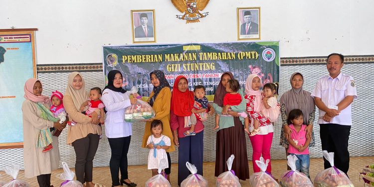 Berantas Stunting, 16 Balita di Desa Tanggunggunung Dapat Bantuan PMT Tahun 2024