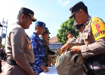 Kapolres Ngawi Pimpin Apel dan Berangkatkan 440 Personel Polri Untuk Pengamanan TPS